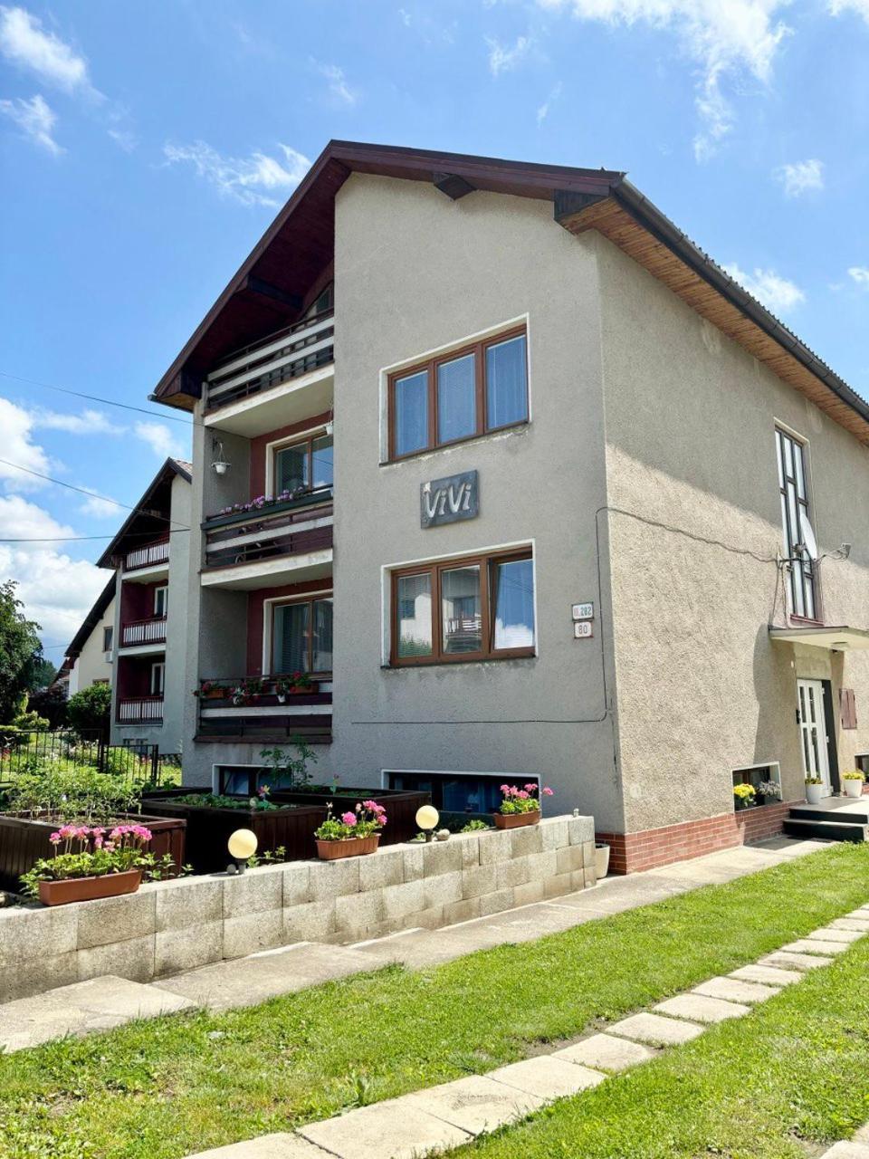 Vivi Apartments Липтовски-Микулаш Экстерьер фото