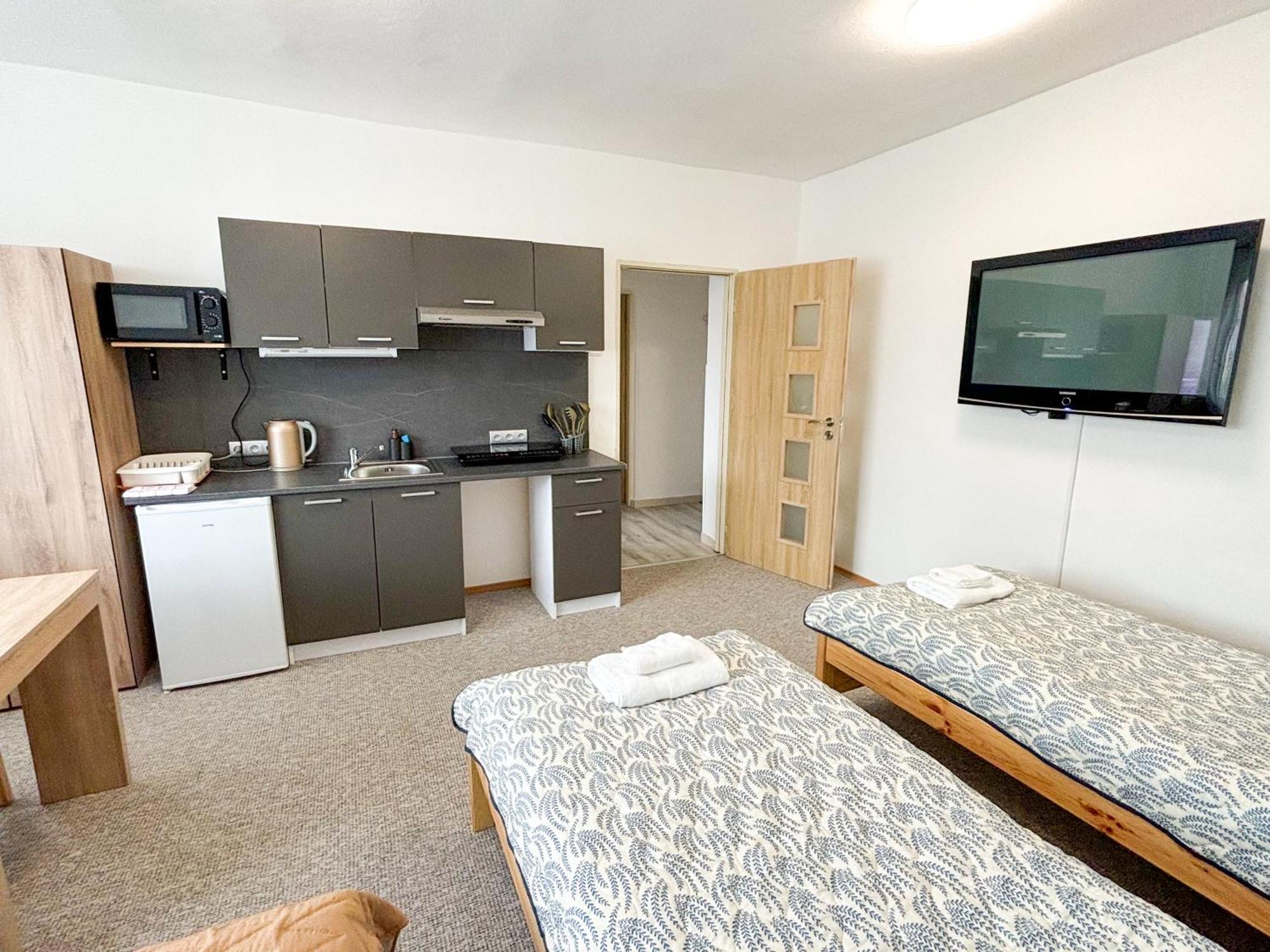 Vivi Apartments Липтовски-Микулаш Экстерьер фото