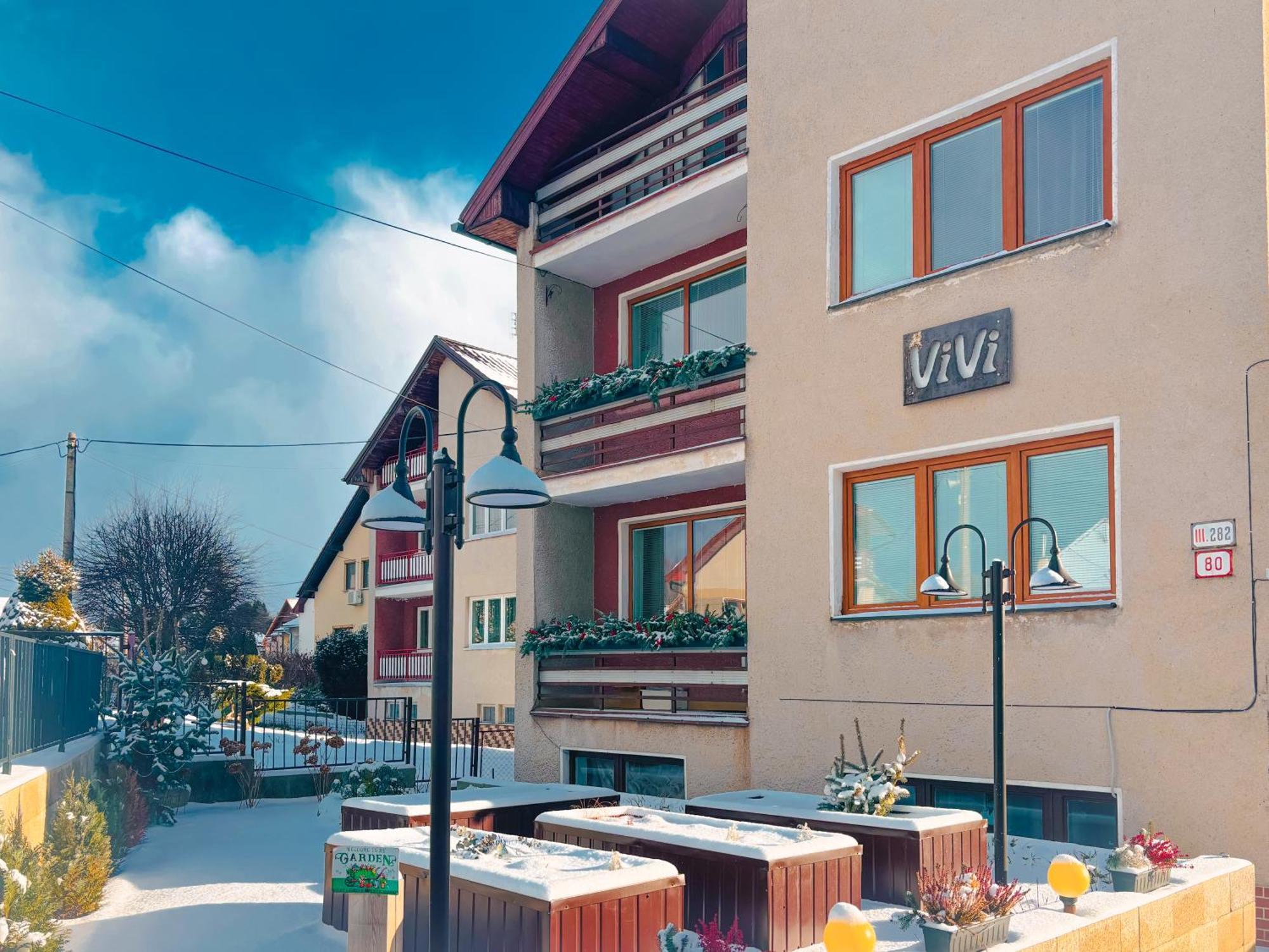 Vivi Apartments Липтовски-Микулаш Экстерьер фото