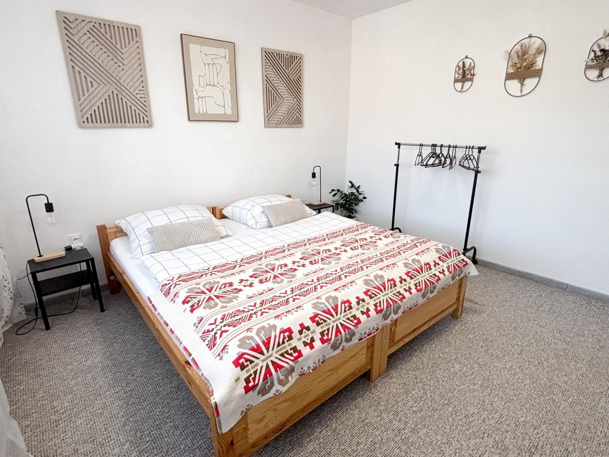 Vivi Apartments Липтовски-Микулаш Экстерьер фото